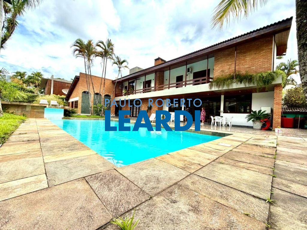 Casa de Condomínio