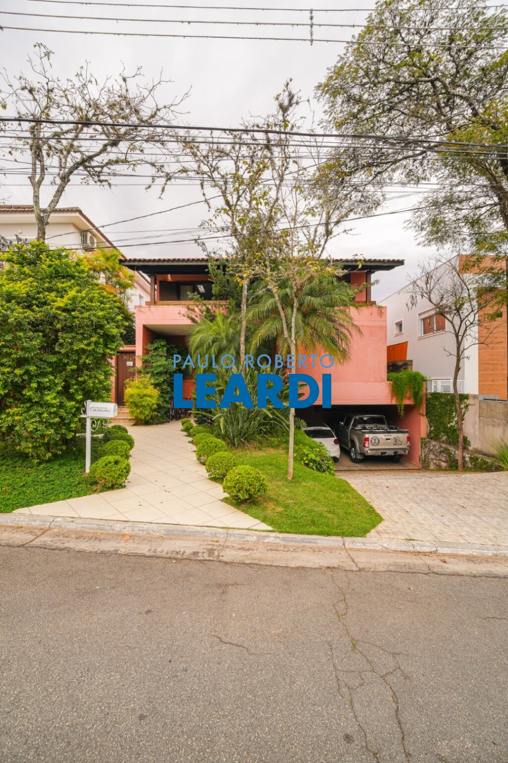 Casa de Condomínio
