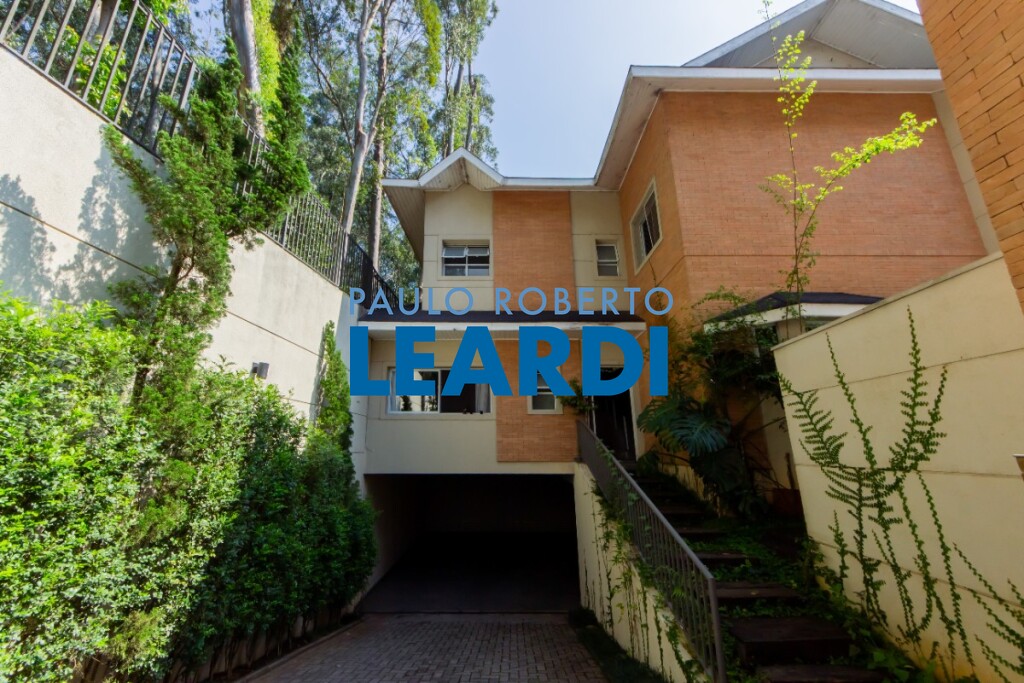 Casa de Condomínio