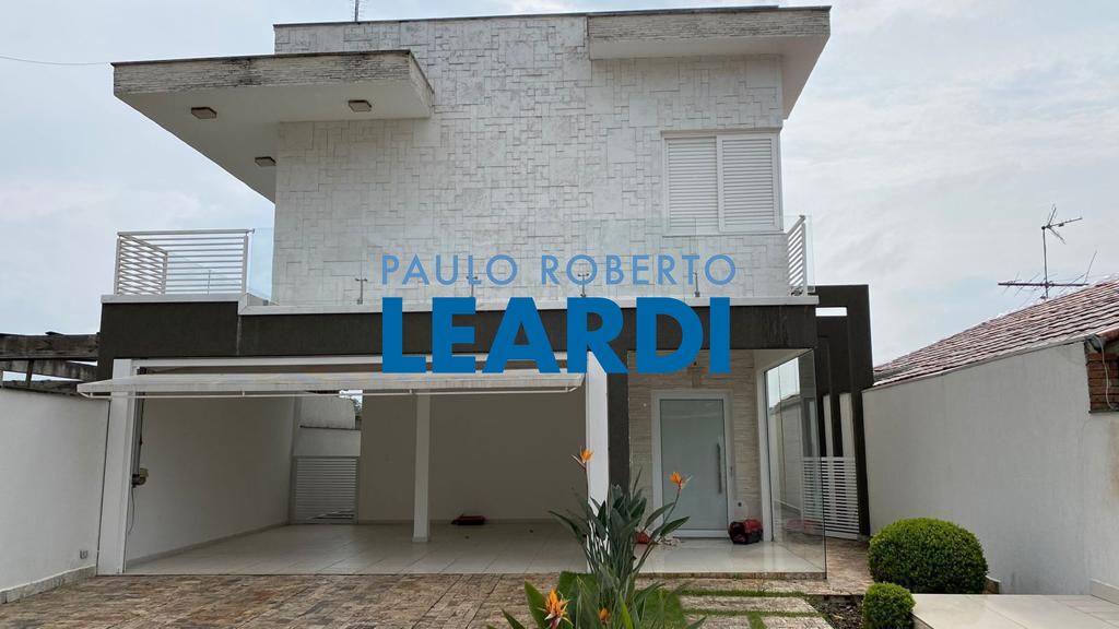 Casa de Condomínio
