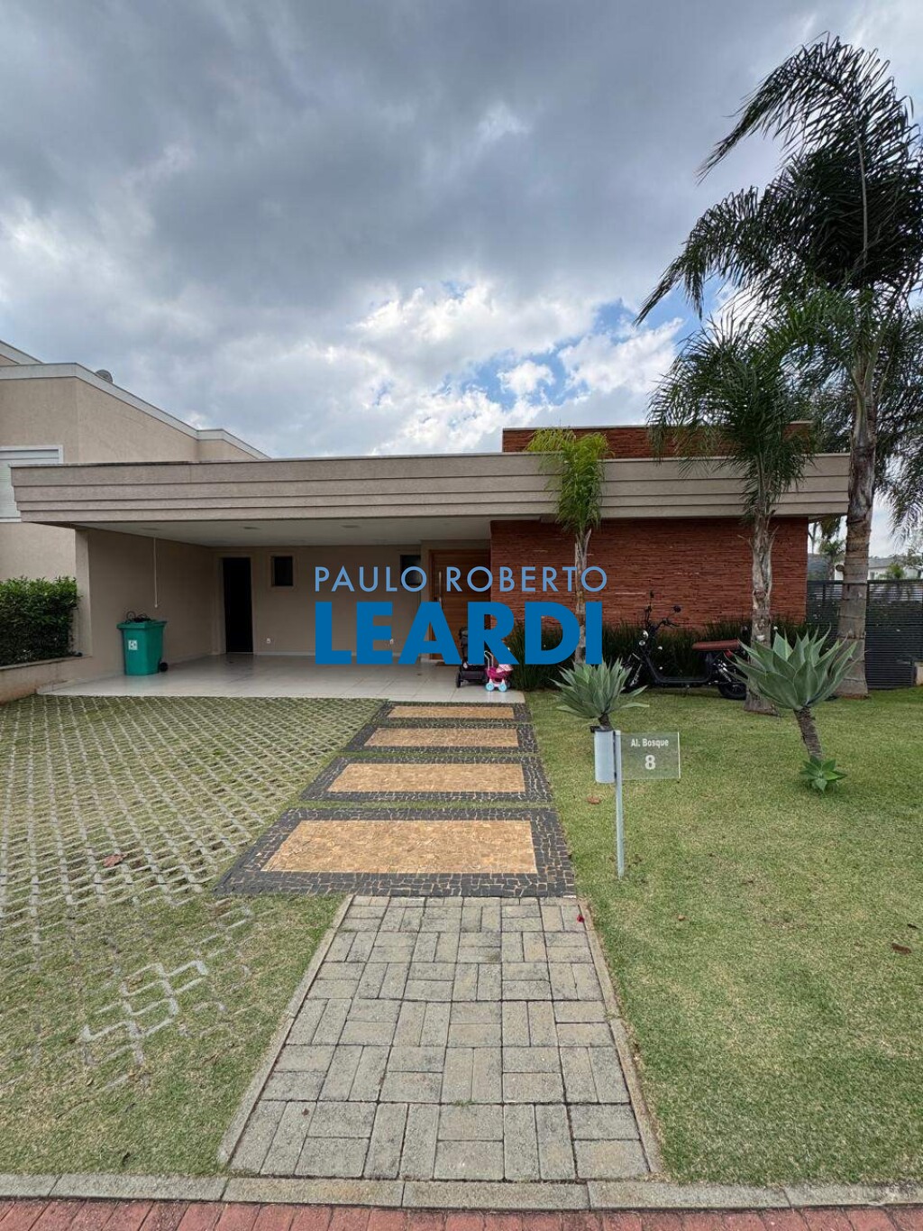 Casa de Condomínio