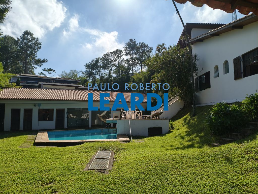 Casa de Condomínio