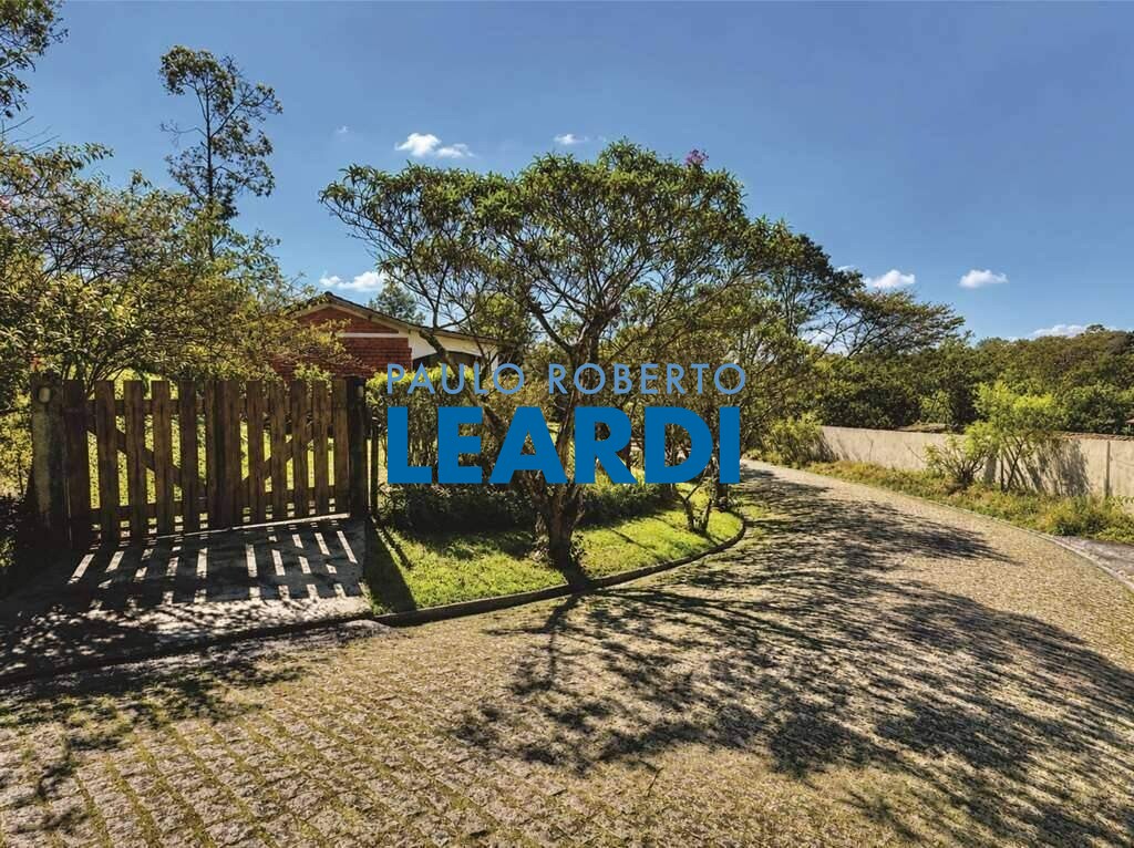 Casa de Condomínio