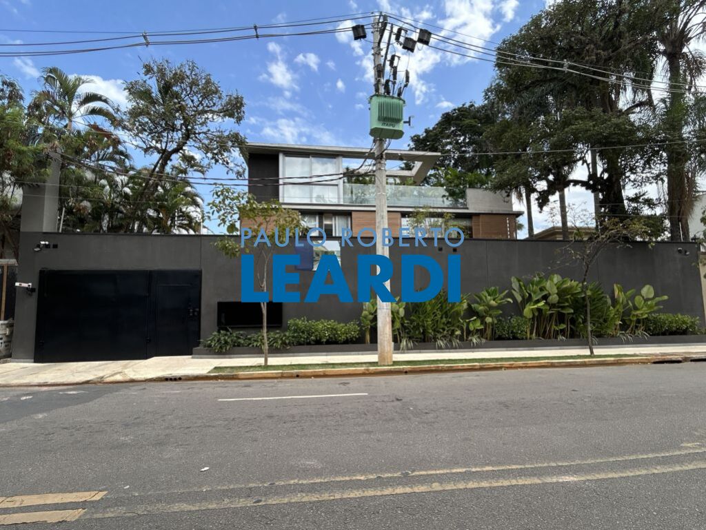Casa de Condomínio