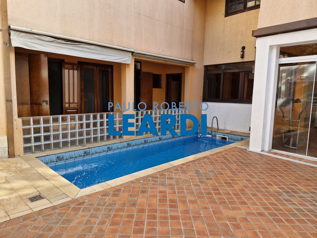 Casa de Condomínio