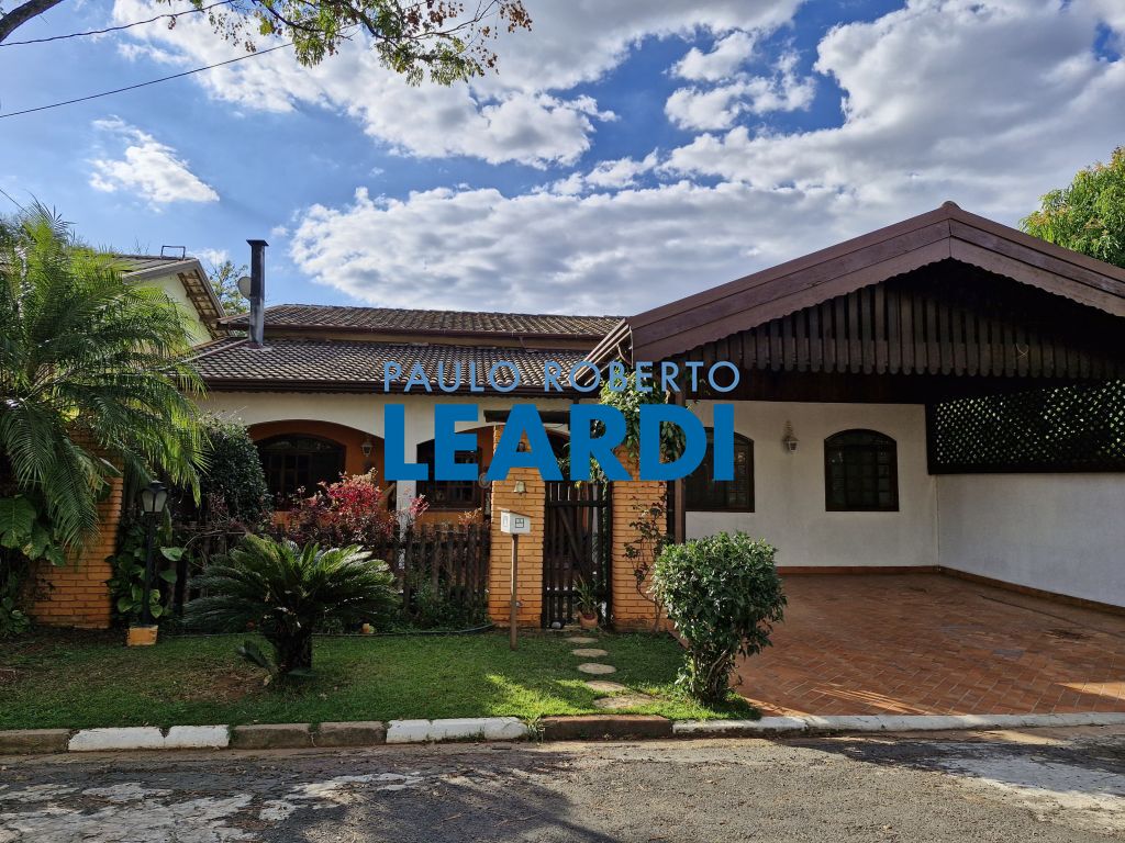 Casa de Condomínio