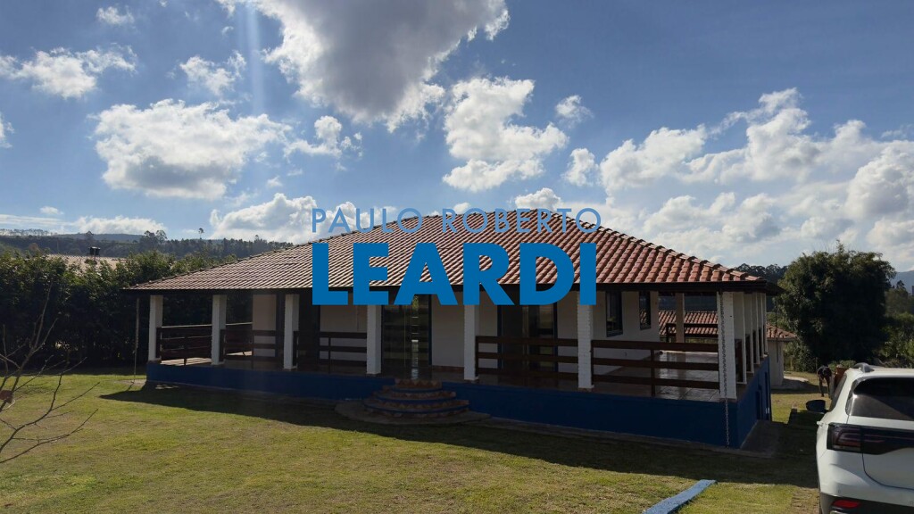 Casa de Condomínio