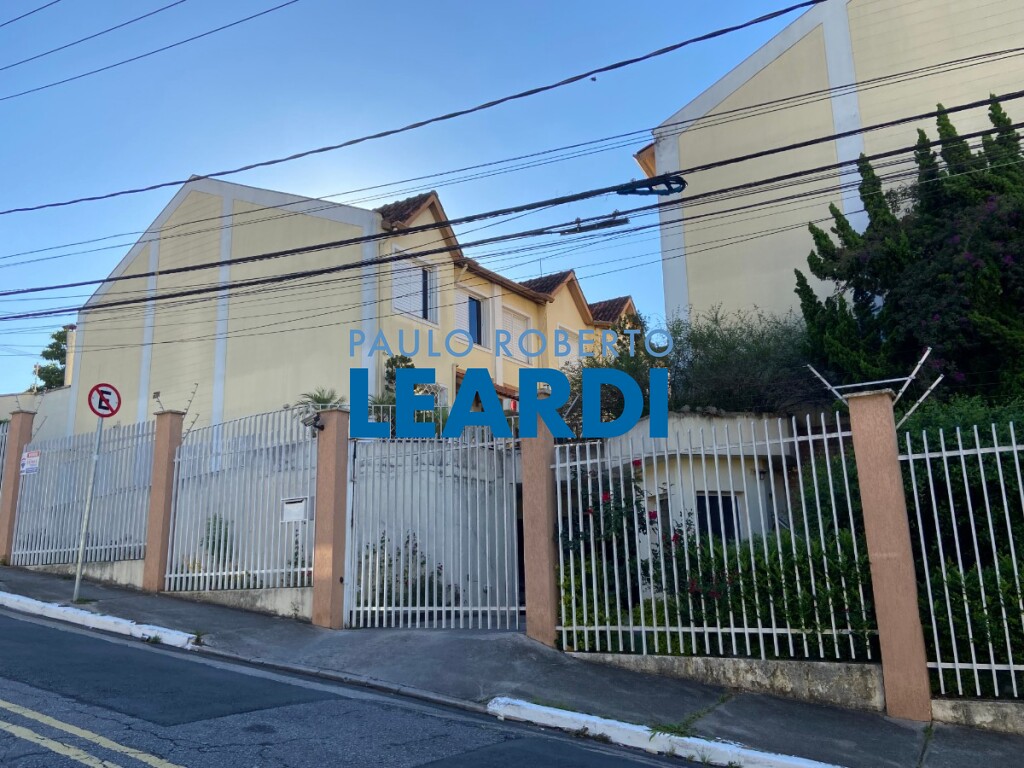 Casa de Condomínio